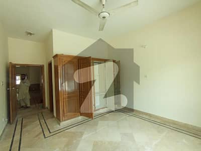 1 Kanal Lower Portion Is Available For Rent