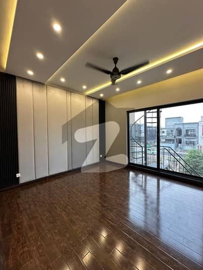 Sector A 10 Marla Beautiful Modern Design House Is Available For Sale!!  Just 30 Scnd Drive From The Main Gate