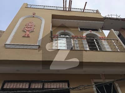 اسلام نگر لاہور میں 3 کمروں کا 3 مرلہ مکان 2.1 کروڑ میں برائے فروخت۔