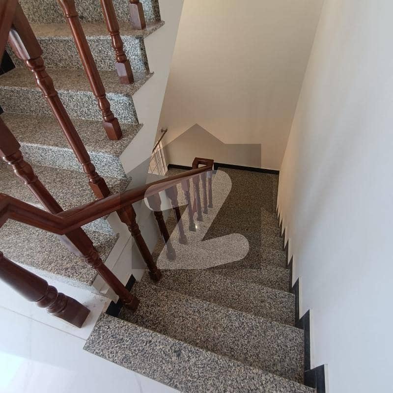 35 X 70 New House Available For Commercial 35 X 70 New House Available For Commercial