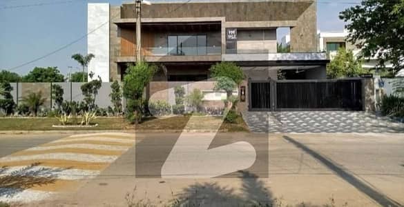 ڈی ایچ اے ڈیفینس فیز 2 ڈی ایچ اے ڈیفینس,اسلام آباد میں 5 کمروں کا 2 کنال مکان 19.5 کروڑ میں برائے فروخت۔