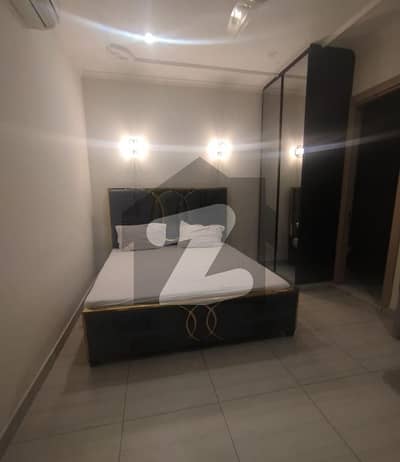 10 Marla House On Rent Gulberg Mini Market T Block