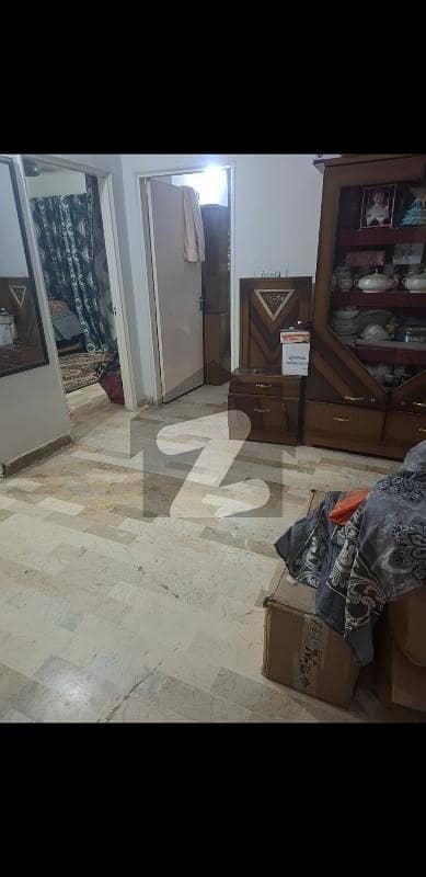 گلشنِ اقبال - بلاک 1 گلشنِ اقبال,گلشنِ اقبال ٹاؤن,کراچی میں 2 کمروں کا 3 مرلہ فلیٹ 70.0 لاکھ میں برائے فروخت۔