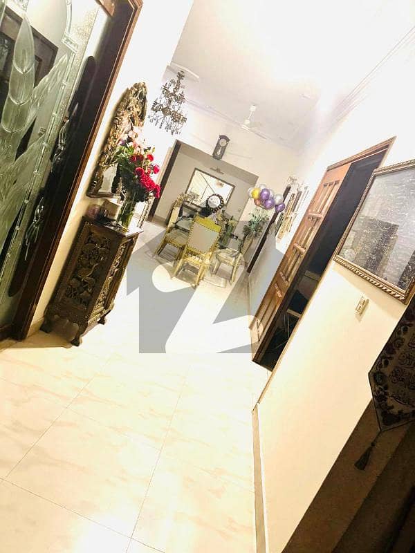 500 yards bunglow well maintaied phase 5 500 yards bunglow well maintaied phase 5