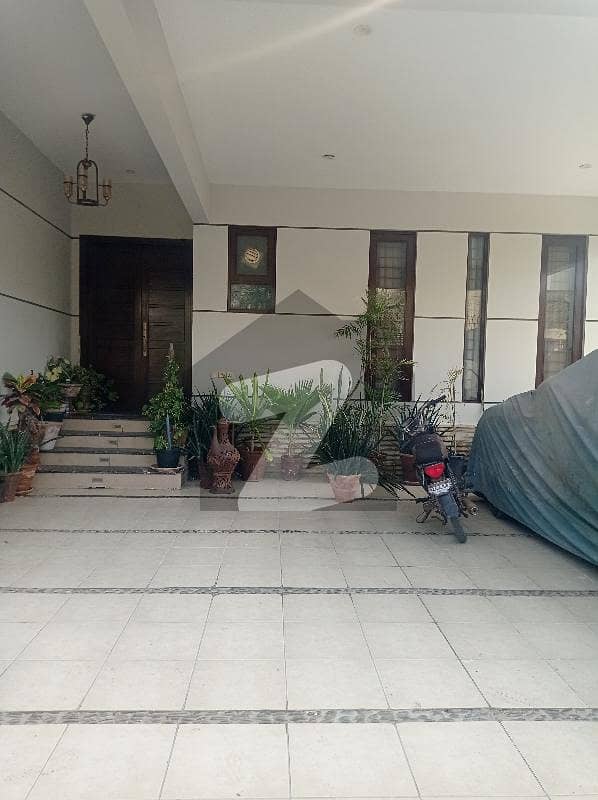 600 Sq Yard Banglow For Sale 600 Sq Yard Banglow For Sale