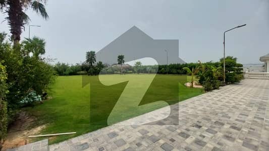 5 Kanal Fully Furnished Luxury Farm House For Sale