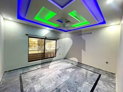 ایف ۔ 17 اسلام آباد میں 6 کمروں کا 1 کنال مکان 1.35 لاکھ میں کرایہ پر دستیاب ہے۔