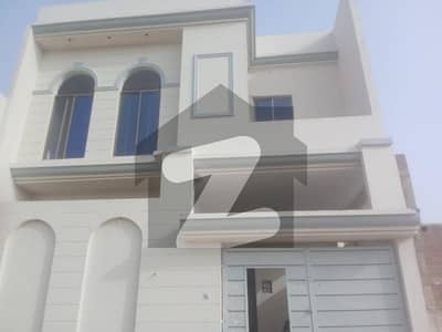 انک سٹی ۔ فیز 2 انک سٹی,جامشورو روڈ,حیدر آباد میں 5 کمروں کا 6 مرلہ مکان 2.15 کروڑ میں برائے فروخت۔