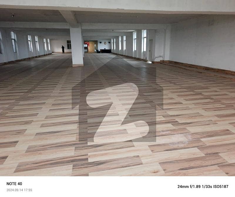 Premium 7000 Square Feet Luxury Space Available In Koh-I-Noor, Faisalabad Ideal For Leading Brands Premium 7000 Square Feet Luxury Space Available In Koh-I-Noor, Faisalabad Ideal For Leading Brands