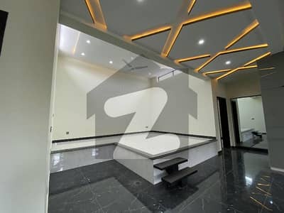 10 Marla New House Available For Rent