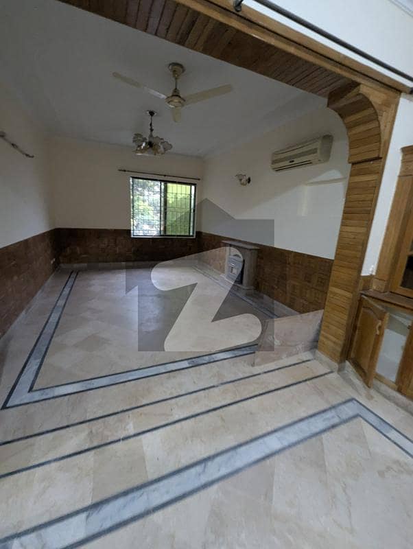 1 Kanal Upper Portion For Rent At G-11 1 Kanal Upper Portion For Rent At G-11
