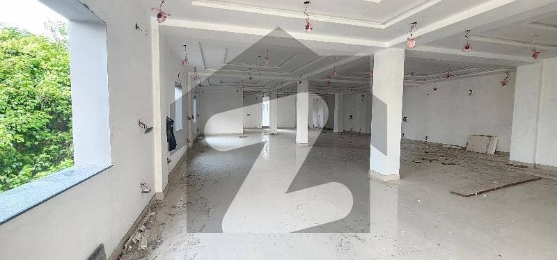 1 Kanal 1st Floor Available For Rent