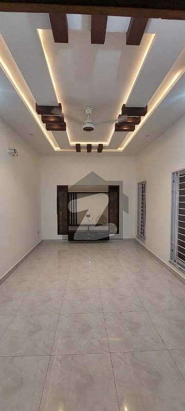 Beautiful House Available For Rent