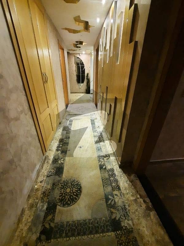 Flat For Grabs In 1950 Square Feet F-8