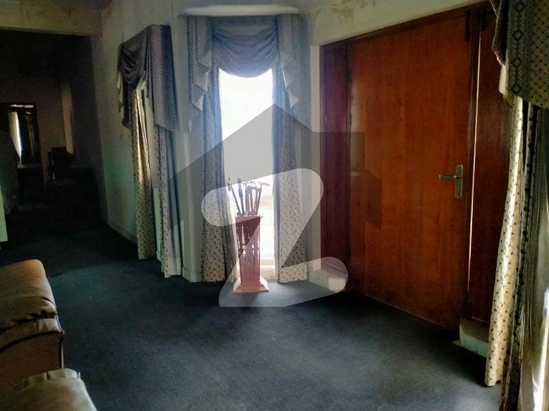 House Of 1166 Square Yards In F-7 Is Available House Of 1166 Square Yards In F-7 Is Available