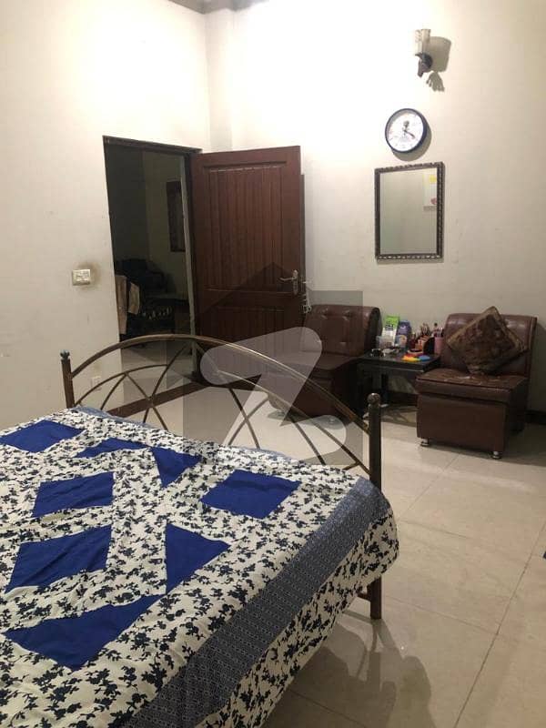 10 MARLA UPPER PORTION, 3 BEDROOM ATTACHED BATHROOM, KITCHEN, TILE FLOORING, TV LOUNGE, GARAGE