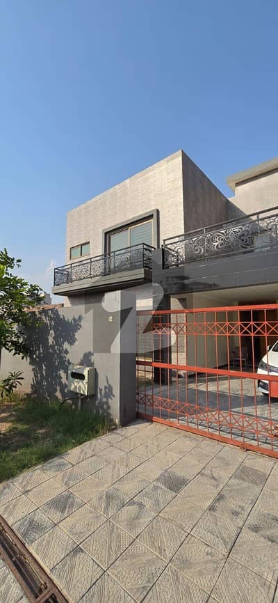 14 Marla House For Rent