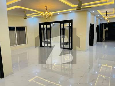 ٹاپ سٹی 1 اسلام آباد میں 7 کمروں کا 1 کنال مکان 2.2 لاکھ میں کرایہ پر دستیاب ہے۔ ٹاپ سٹی 1 اسلام آباد میں 7 کمروں کا 1 کنال مکان 2.2 لاکھ میں کرایہ پر دستیاب ہے۔