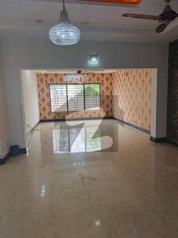 3 Bed Room Ground Portion For Rent E,11 3 Bed Room Ground Portion For Rent E,11