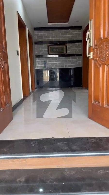 1 Kanal Beautiful House For Rent