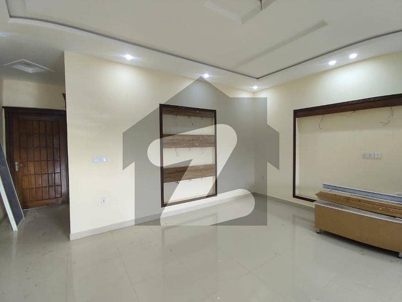 House For Rent In G-13 (10 Marla)