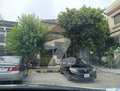 ایف ۔ 10 اسلام آباد میں 10 مرلہ عمارت 35.0 کروڑ میں برائے فروخت۔