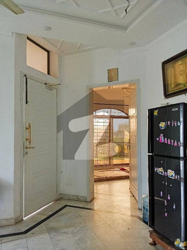 ایڈن بولیوارڈ ہاؤسنگ سکیم کالج روڈ,لاہور میں 2 کمروں کا 5 مرلہ بالائی پورشن 43.0 ہزار میں کرایہ پر دستیاب ہے۔ ایڈن بولیوارڈ ہاؤسنگ سکیم کالج روڈ,لاہور میں 2 کمروں کا 5 مرلہ بالائی پورشن 43.0 ہزار میں کرایہ پر دستیاب ہے۔