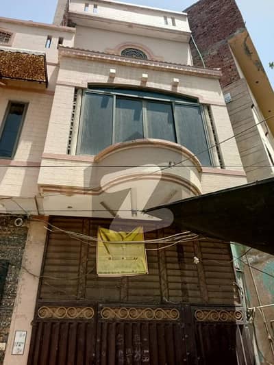 3.45 Marla House available for sale Gol chakar sahiwal.