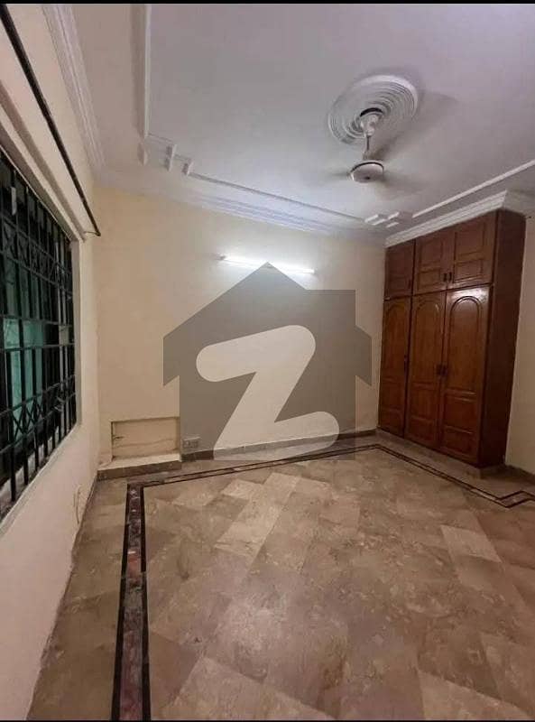 جی ۔ 11 اسلام آباد میں 2 کمروں کا 8 مرلہ بالائی پورشن 85.0 ہزار میں کرایہ پر دستیاب ہے۔ جی ۔ 11 اسلام آباد میں 2 کمروں کا 8 مرلہ بالائی پورشن 85.0 ہزار میں کرایہ پر دستیاب ہے۔