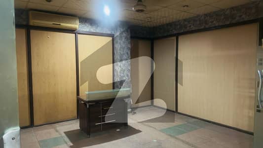 650 Square Feet Corporate Office For Sale At Main Boulevard Gulberg