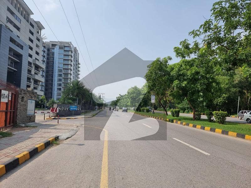 Plaza For Sale( 40x60)