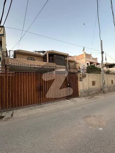 بوسان روڈ ملتان میں 4 کمروں کا 1 کنال مکان 2.75 کروڑ میں برائے فروخت۔