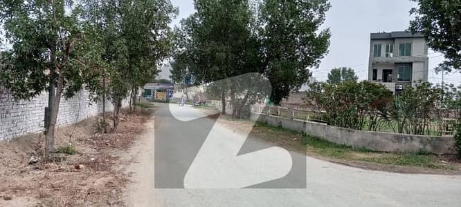ایڈن ریزیڈینشیا ایڈن,لاہور میں 4 مرلہ رہائشی پلاٹ 52.0 لاکھ میں برائے فروخت۔