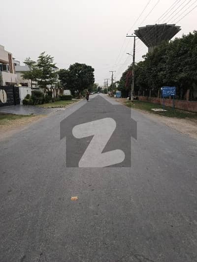 9.33 Marla Plot For Sale in Nasheman Iqbal Phase 2 Block A College Road Lahore