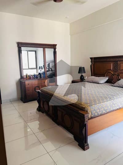 A Prime Location Flat 2700 Square Feet In Bath Island