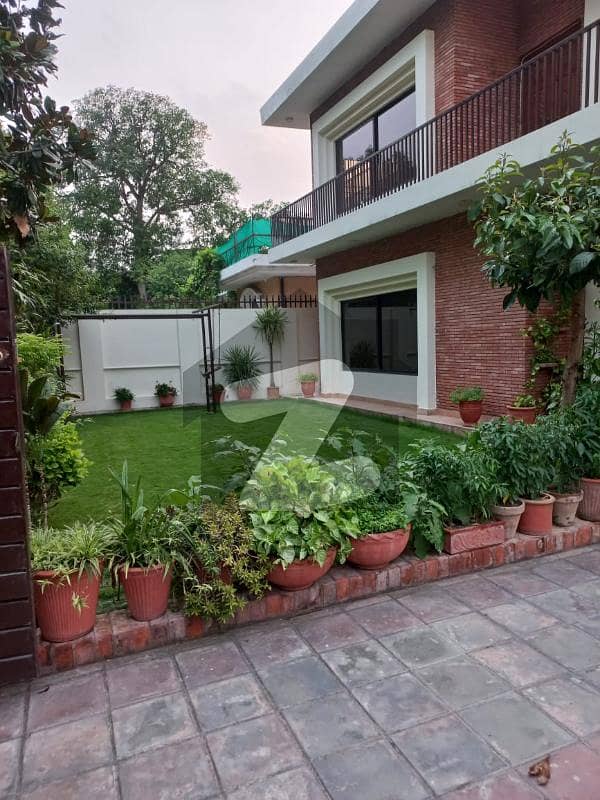 Excellent Double Storey House Is Available For Rent In F-7 Excellent Double Storey House Is Available For Rent In F-7