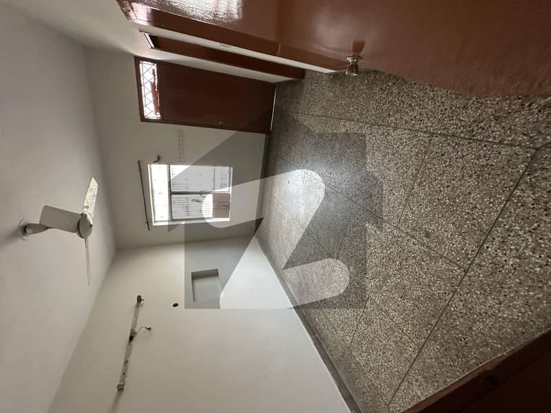 G-9/1 40-80 Upper Portion Is Available For Rent G-9/1 40-80 Upper Portion Is Available For Rent