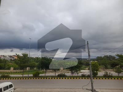 نیول اینکریج اسلام آباد میں 2 کنال رہائشی پلاٹ 5.56 کروڑ میں برائے فروخت۔