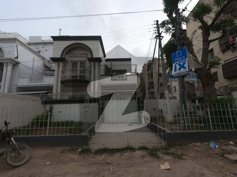 White house bunglows Gulzar e hijri One unit main 100 ft road 120 sq yards corner bunglow for sale with 100 sq yards extra land