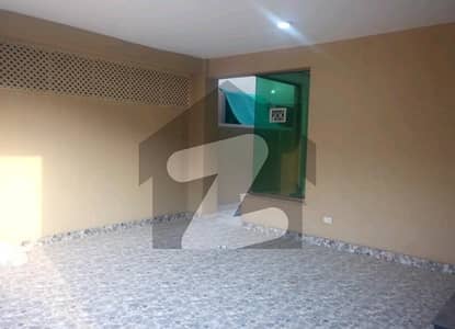 عسکری 11 عسکری,لاہور میں 4 کمروں کا 12 مرلہ مکان 5.25 کروڑ میں برائے فروخت۔
