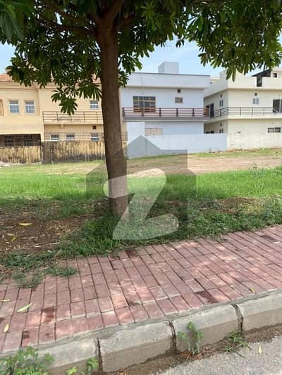 F3 Bahria Town Plot For Sale