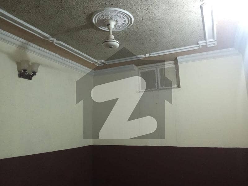 700 SEQ-FT FLAT AVAILABLE FOR RENT IN I-8/4 700 SEQ-FT FLAT AVAILABLE FOR RENT IN I-8/4