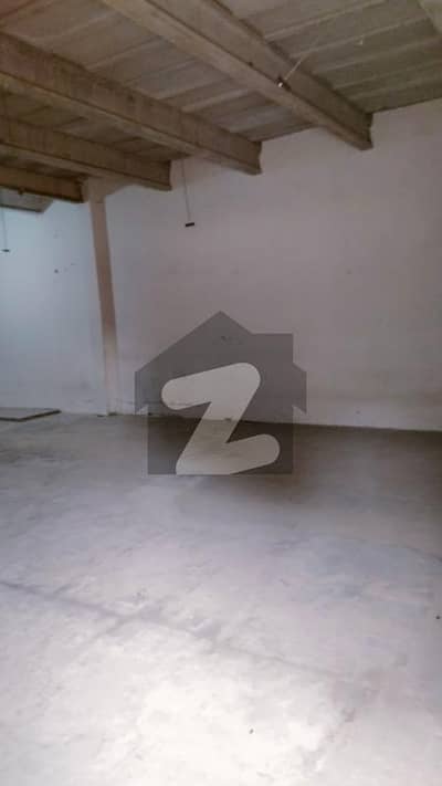 2.5 kanal commercial office available for rent in Guldberg lahore