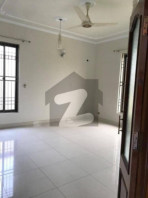1 Kanal Luxury Upper Portion Available For Rent In DHA Phase 3 X Block At Prime Location Near McDonalds At Reasonable Price 1 Kanal Luxury Upper Portion Available For Rent In DHA Phase 3 X Block At Prime Location Near McDonalds At Reasonable Price