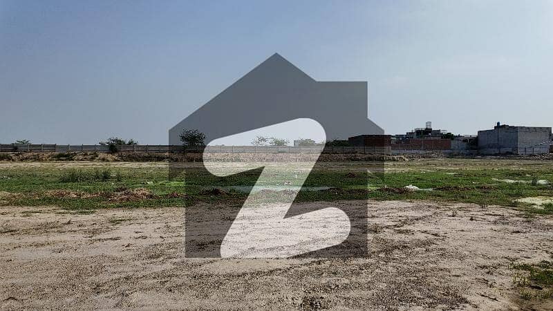 پیراگون سٹی لاہور میں 10 مرلہ رہائشی پلاٹ 1.5 کروڑ میں برائے فروخت۔