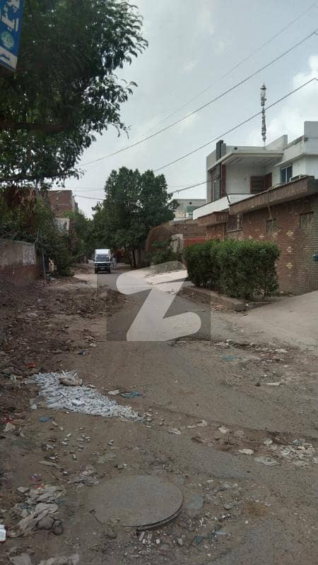 رشید آباد ملتان میں 9 کمروں کا 1 کنال مکان 1.15 لاکھ میں کرایہ پر دستیاب ہے۔ رشید آباد ملتان میں 9 کمروں کا 1 کنال مکان 1.15 لاکھ میں کرایہ پر دستیاب ہے۔