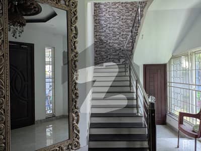 1 Kanal Upper Portion Available For Rent In Lake City