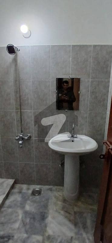 3.5 marla 2nd floor flat for silent office