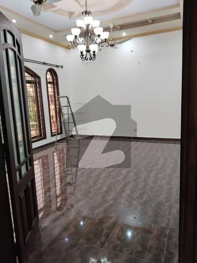Corner One Kanal Separate Gate Upper Portion For Rent In I-8/2