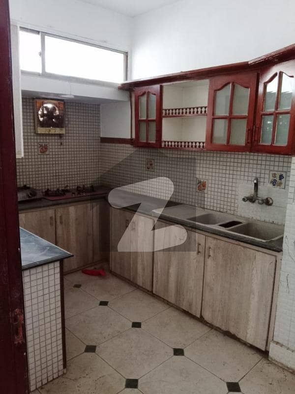 Apartment For Rent In Clifton Block 3. Apartment For Rent In Clifton Block 3.